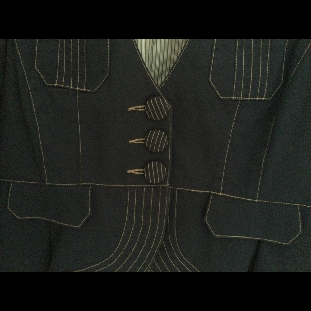 Jacket. In very good conditions. - Picture 4 of 10